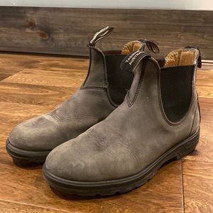 Rustic Black Blundstones